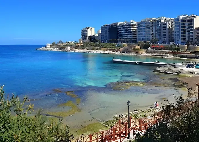 Apartment Trendy 1 Bedroom In The Heart Of