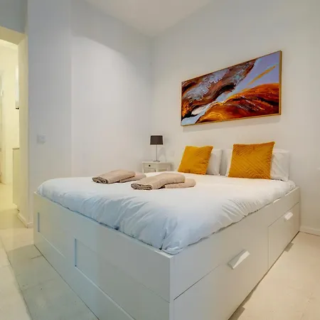 Trendy 1 Bedroom In The Heart Of Daire *