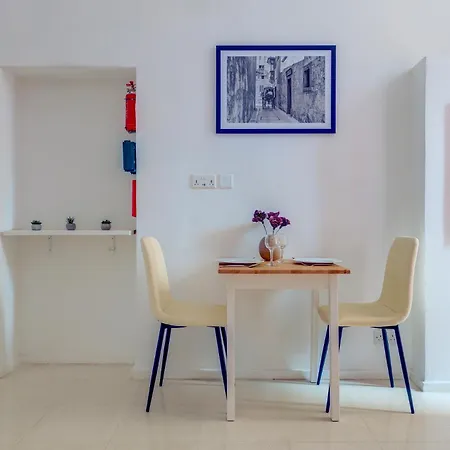 Trendy 1 Bedroom In The Heart Of アパート バレッタ