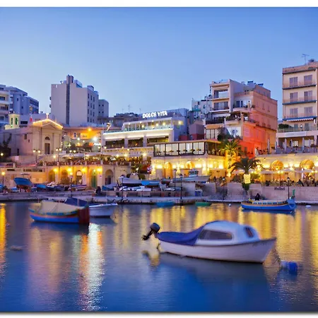 Trendy 1 Bedroom In The Heart Of アパート バレッタ